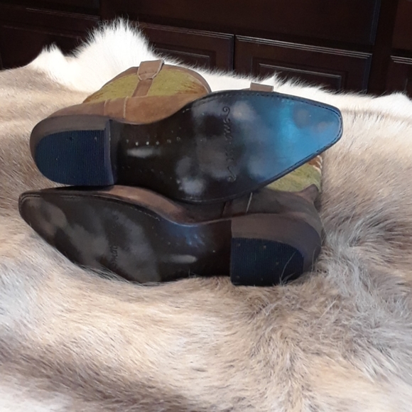 Matisse “Abilene” Wool Blanket,Beautiful boots - Picture 3 of 5